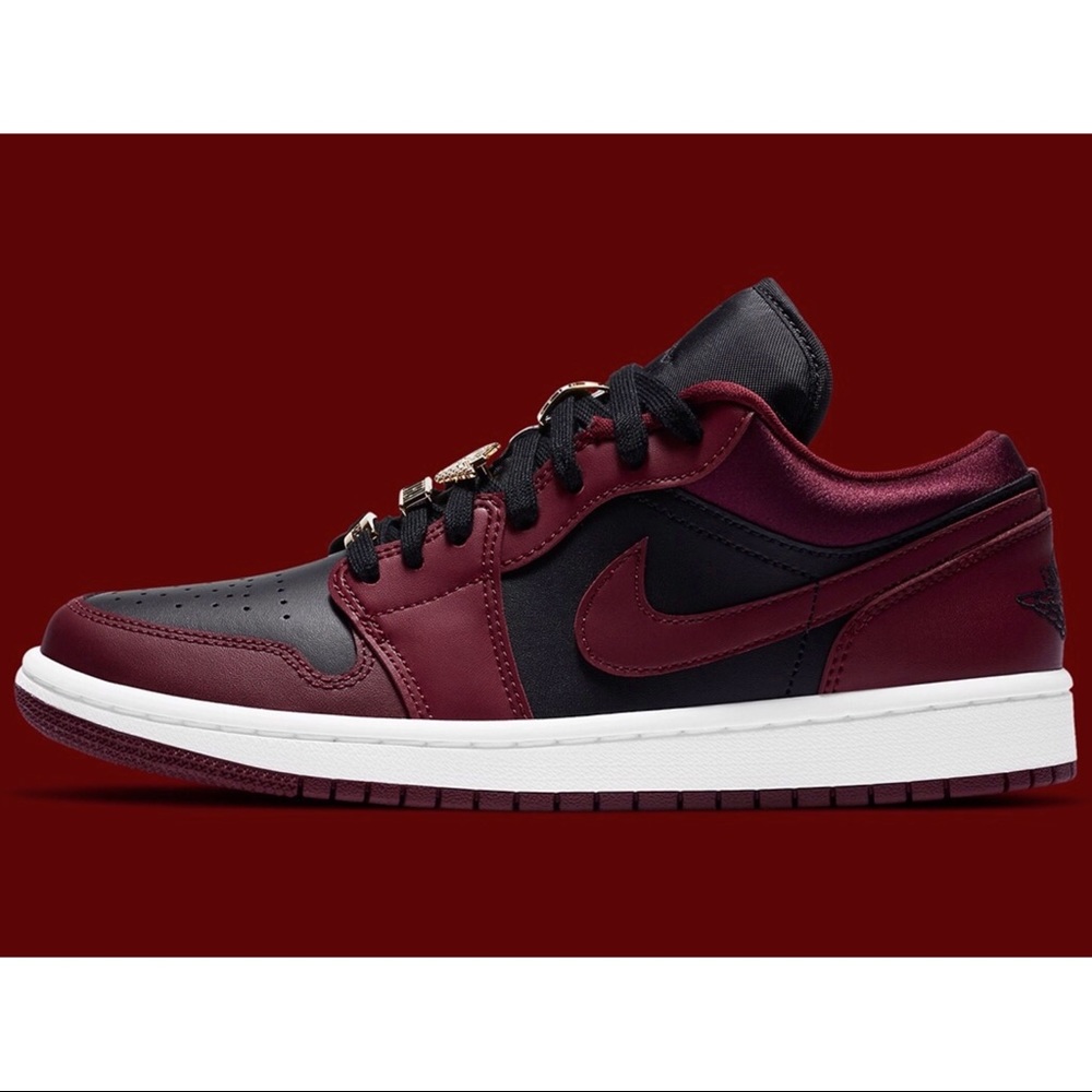 Nike Air Jordan 1 AJ1 Low SE - Picture 2 of 14